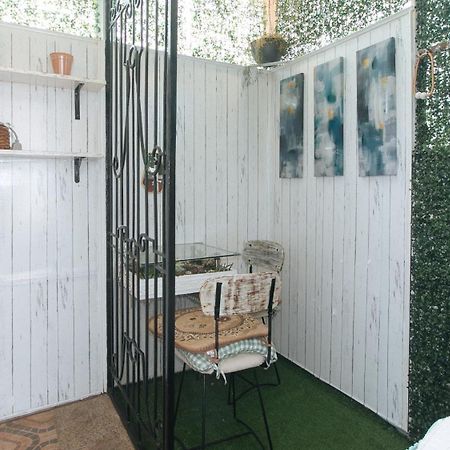 Nearest Hostel Pasay City By Reddoorz Eksteriør bilde