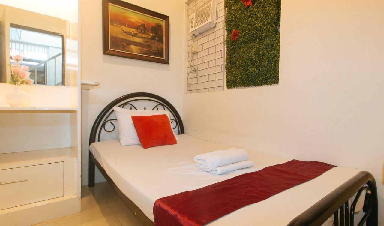 Nearest Hostel Pasay City By Reddoorz Eksteriør bilde