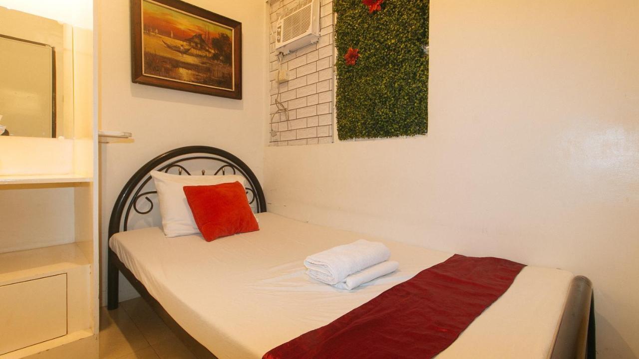 Nearest Hostel Pasay City By Reddoorz Eksteriør bilde