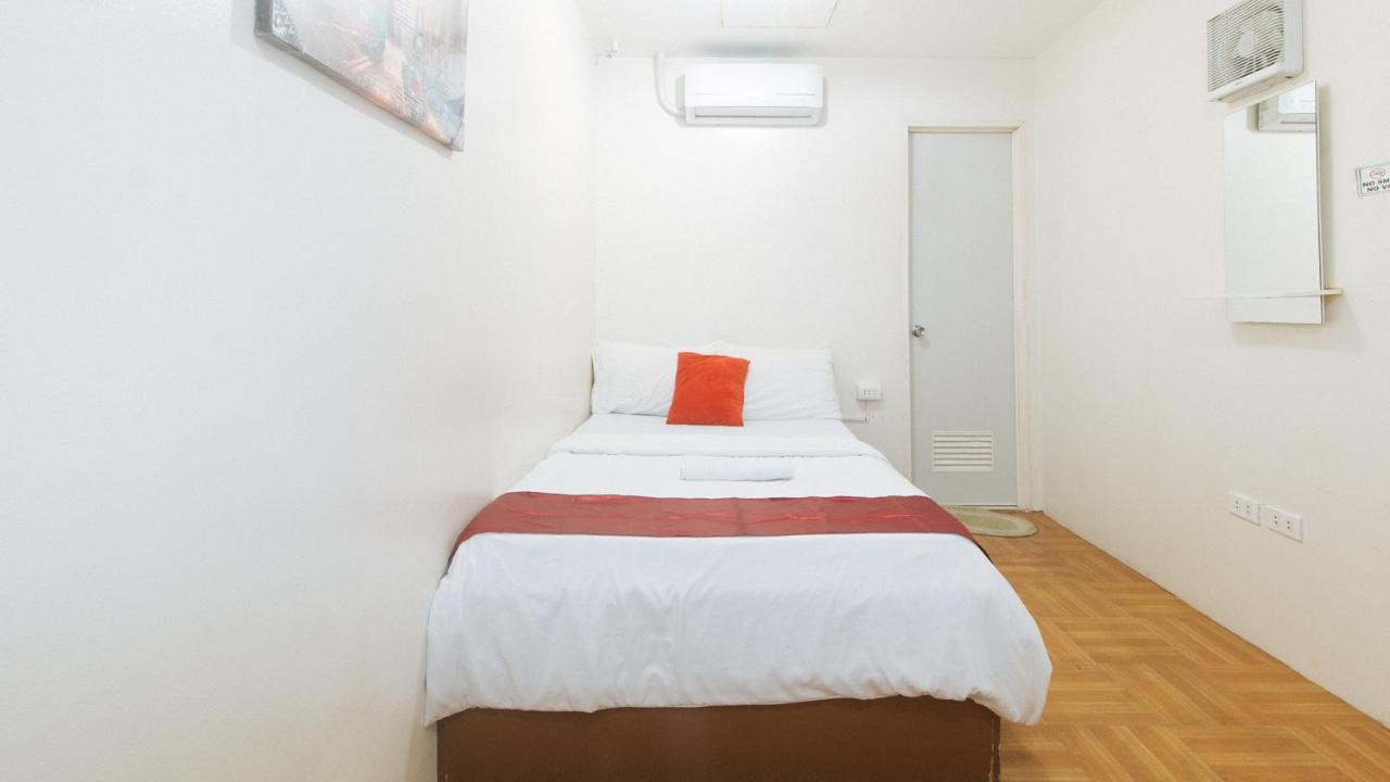 Nearest Hostel Pasay City By Reddoorz Eksteriør bilde