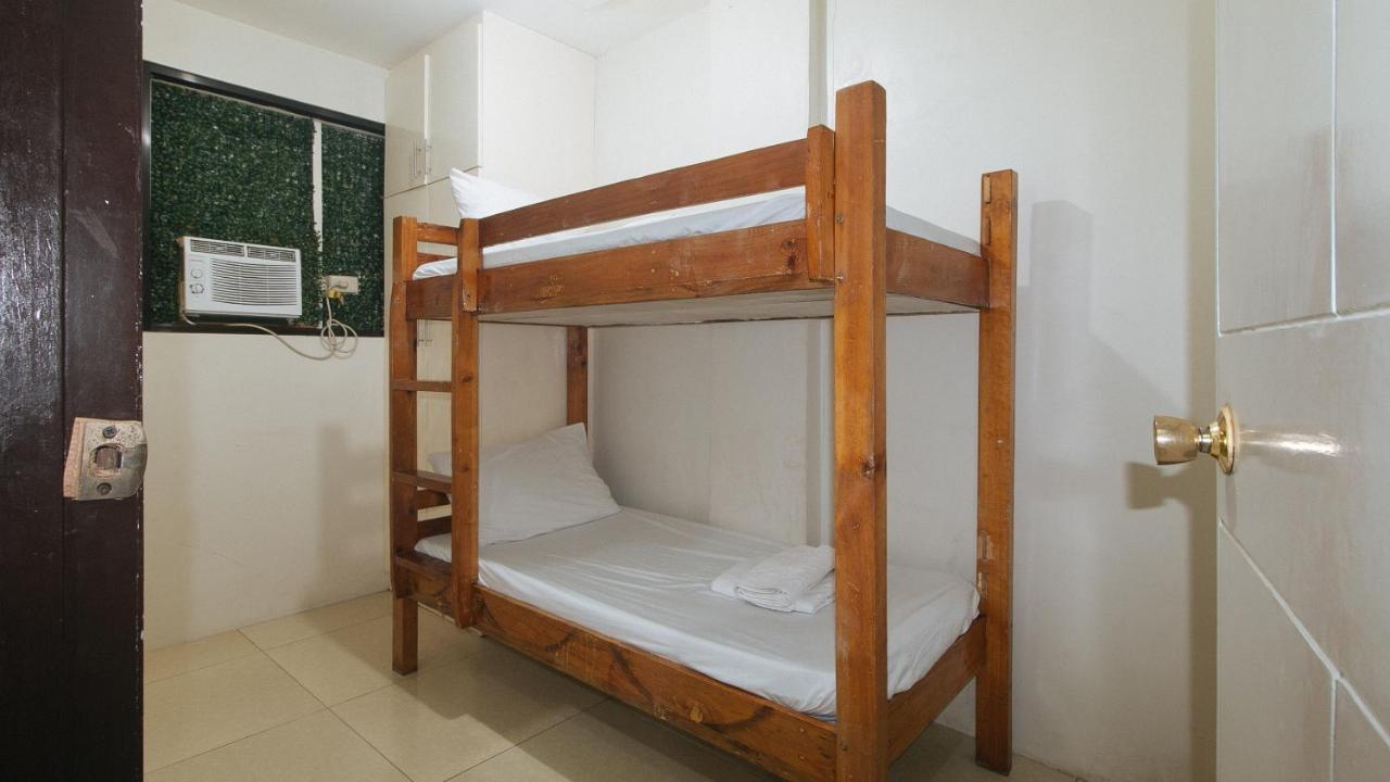 Nearest Hostel Pasay City By Reddoorz Eksteriør bilde